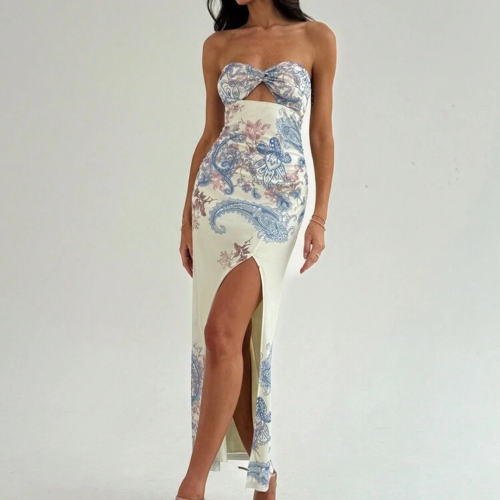 Aloruh Elegant Printed Paisley Twisted & Hollow Out Strapless High Slit Dress XS